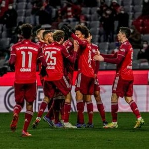  德甲揭幕战上演进球大战，拜仁六球狂胜对手  