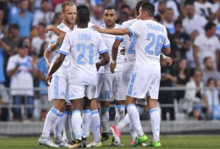  克莱蒙防守漏洞百出，后防失误送礼负于斯特拉斯堡